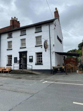 Old New Inn, Llanfyllin